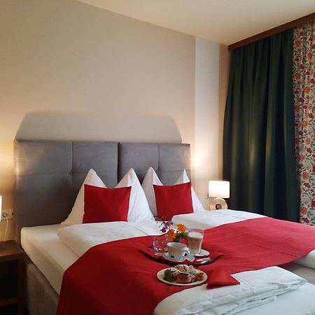 Hotel Bella اوبرتاورن المظهر الخارجي الصورة