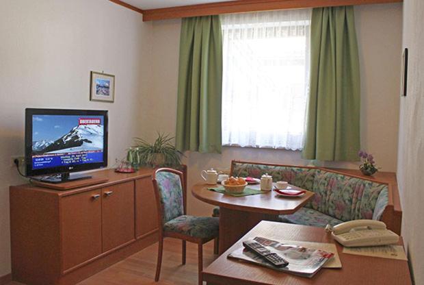 Hotel Bella اوبرتاورن المظهر الخارجي الصورة